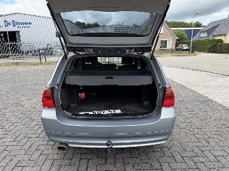 BMW 3-serie 320i  Automaat picture 16