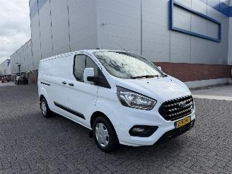 krockskadad bil bedrijf Ford Transit Custom 2.0 TDCI L2 96Kw Navi 2020/1
