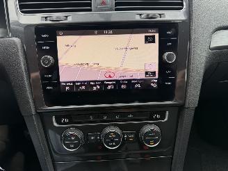 Volkswagen Golf 1.0 TSI Clima - Navi picture 24