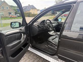 BMW X5 4.6 is picture 10