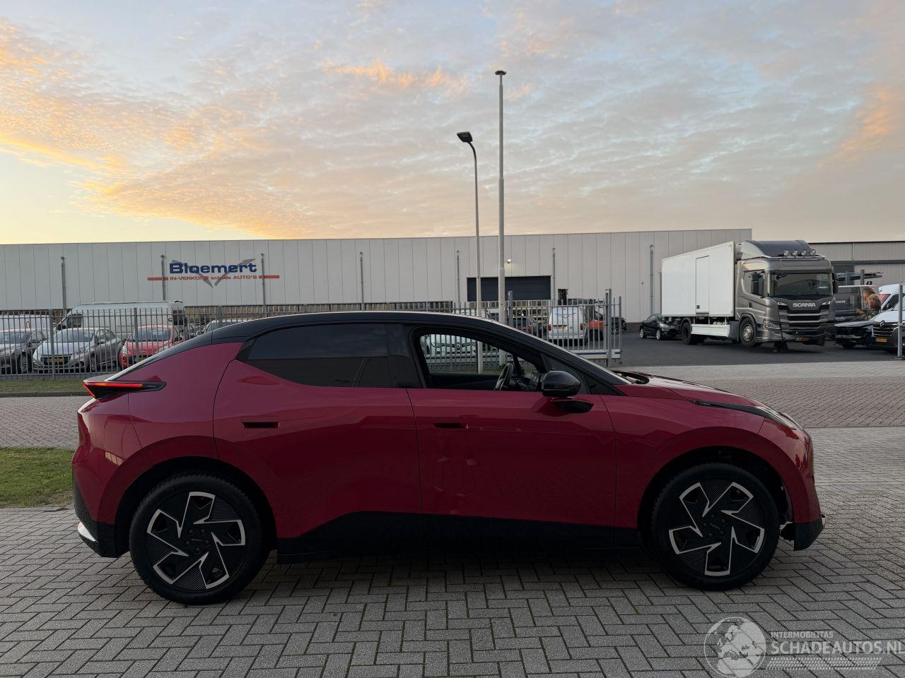 Lynk & Co  02 More 66kWh   200kW