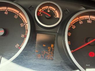 Opel Corsa 1.4 16V Cosmo 74Kw AIRCO picture 18