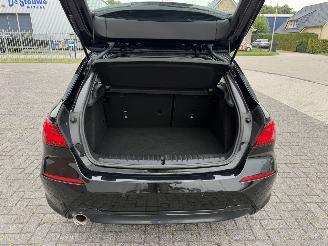 BMW 1-serie 116 D Aut. Executive Edition picture 18