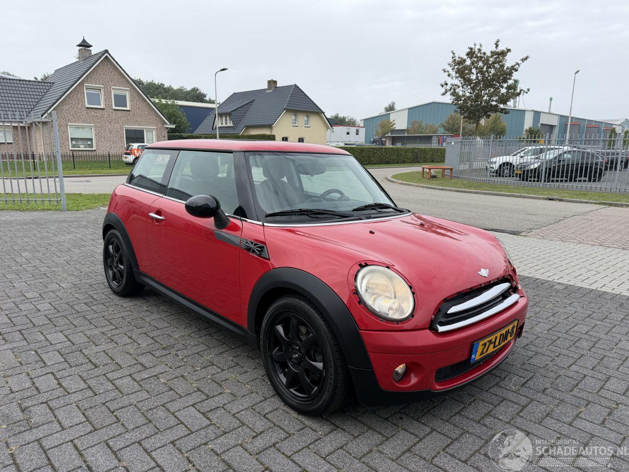 Mini One 1.6 55kw Pano - Navi - Airco