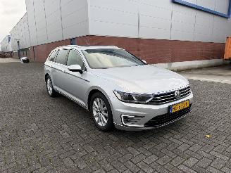 Volkswagen Passat 1.4 TSI GTE Highline Clima - Pano - Navi picture 4
