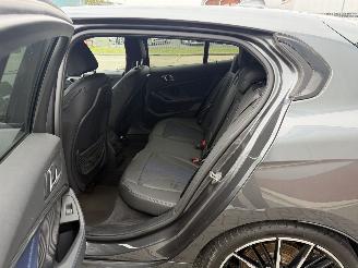BMW 1-serie 118i M High Exe 103kw Clima - Navi picture 15