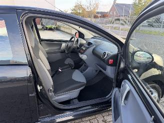 Peugeot 107 1.0 12V XR picture 16