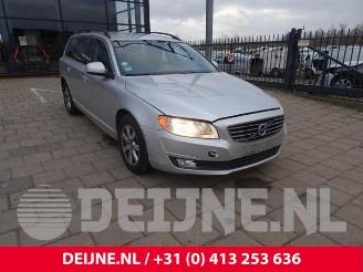 Coche siniestrado Volvo V-70 V70 (BW), Combi, 2007 / 2016 2.0 D4 16V 2014/8