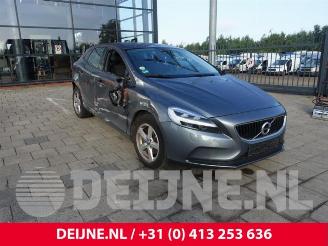 Salvage car Volvo V-40 V40 (MV), Hatchback 5-drs, 2012 / 2019 2.0 D2 16V 2016/7