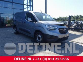 Salvage car Opel Combo Combo Cargo, Van, 2018 1.5 CDTI 100 2021/10
