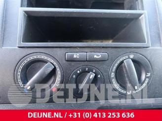 Volkswagen Transporter Transporter T5, Van, 2003 / 2015 1.9 TDi picture 29