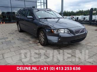 demontáž osobní automobily Volvo V-70 V70 (SW), Combi, 1999 / 2008 2.4 D5 20V 2005/7