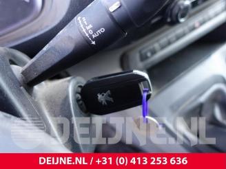 Peugeot Expert Expert (V1/VA/VB/VE/VF/VT/VY), Van, 2016 1.6 Blue HDi 115 picture 28