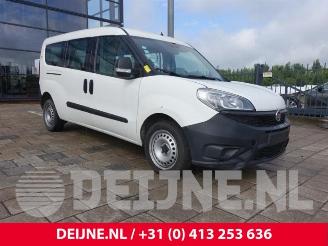 Coche siniestrado Fiat Doblo Doblo Cargo (263), Van, 2010 1.3 D Multijet 2018/2