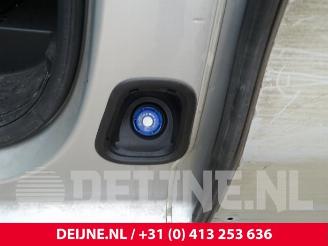Peugeot Expert Expert (V1/VA/VB/VE/VF/VT/VY), Van, 2016 1.6 Blue HDi 95 16V picture 17