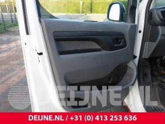 Peugeot Expert Expert (V1/VA/VB/VE/VF/VT/VY), Van, 2016 1.5 BlueHDi 100 picture 17