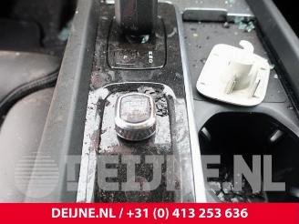 Volvo V-60 V60 II (ZW), Combi, 2018 2.0 B3 16V Mild Hybrid picture 18