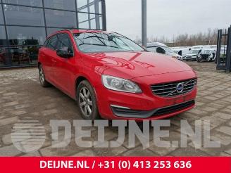Démontage voiture Volvo V-60 V60 I (FW/GW), Combi, 2010 / 2018 2.0 D3 20V 2014/3