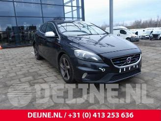 demontáž osobní automobily Volvo V-40 V40 (MV), Hatchback 5-drs, 2012 / 2019 1.6 D2 2013/4