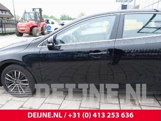 Volvo V-40 V40 (MV), Hatchback 5-drs, 2012 / 2019 1.6 D2 picture 18