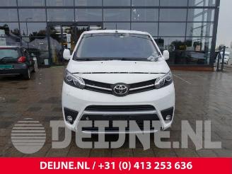 Toyota ProAce ProAce Verso, Bus, 2016 2.0 D-4D 150 16V picture 2