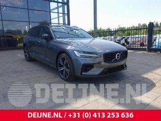 Dezmembrări autoturisme Volvo V-60 V60 II (ZW), Combi, 2018 2.0 T6 16V Twin Engine 2021