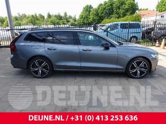 Volvo V-60 V60 II (ZW), Combi, 2018 2.0 T6 16V Twin Engine picture 8