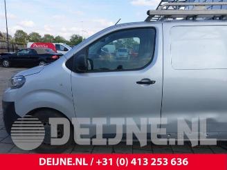 Peugeot Expert Expert (V1/VA/VB/VE/VF/VT/VY), Van, 2016 2.0 Blue HDi 120 16V picture 16