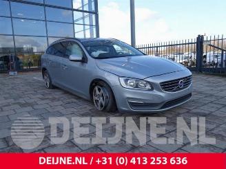 Sloopauto Volvo V-60 V60 I (FW/GW), Combi, 2010 / 2018 2.0 D3 20V 2014/9