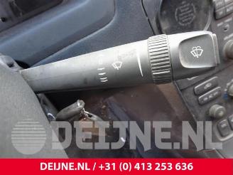 Volvo S-60 S60 I (RS/HV), Sedan, 2000 / 2010 2.4 20V 140 picture 25