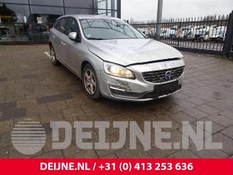 Sloopauto Volvo V-60 V60 I (FW/GW), Combi, 2010 / 2018 1.6 DRIVe 2014/2