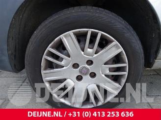 Fiat Doblo Doblo Cargo (223), Van, 2001 / 2010 1.3 D 16V Multijet DPF picture 10