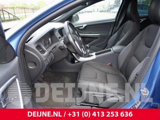 Volvo V-60 V60 I (FW/GW), Combi, 2010 / 2018 1.6 DRIVe picture 18