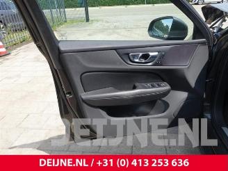 Volvo V-60 V60 II (ZW), Combi, 2018 2.0 T8 16V Plug-in Hybrid AWD picture 17