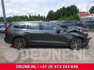 Volvo V-60 V60 II (ZW), Combi, 2018 2.0 T8 16V Plug-in Hybrid AWD picture 8