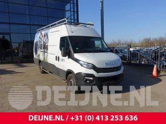 Uttjänta bilar auto Iveco New Daily New Daily VI, Van, 2014 33S14, 35C14, 35S14 2017/7
