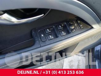 Volvo V-70 V70 (BW), Combi, 2007 / 2016 2.0 T4 16V picture 13