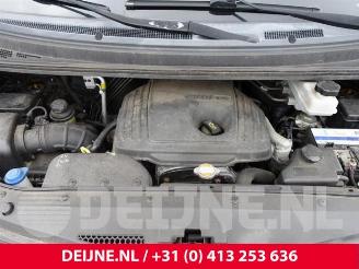 Hyundai H-300  picture 9