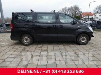 Hyundai H-300  picture 8