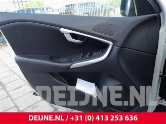 Volvo V-40 V40 (MV), Hatchback 5-drs, 2012 / 2019 2.0 D2 16V picture 22