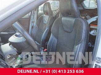 Volvo V-40 V40 (MV), Hatchback 5-drs, 2012 / 2019 2.0 D2 16V picture 16