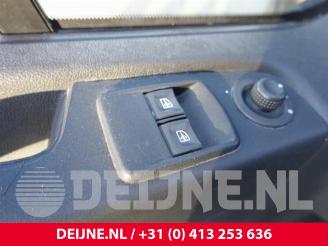 Opel Vivaro Vivaro, Van, 2014 / 2019 1.6 CDTI BiTurbo 120 picture 16