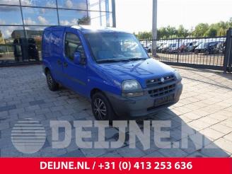 Vrakbiler auto Fiat Doblo Doblo Cargo (223), Van, 2001 / 2010 1.6 16V 2005/2
