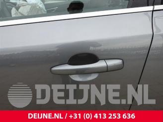 Volvo V-40 V40 (MV), Hatchback 5-drs, 2012 / 2019 2.0 D2 16V picture 14