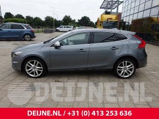Volvo V-40 V40 (MV), Hatchback 5-drs, 2012 / 2019 2.0 D2 16V picture 4