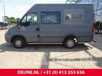 Iveco Daily New Daily IV, Van, 2006 / 2011 35C14V, C14V/P, S14C, S14C/P, S14V, S14V/P picture 4