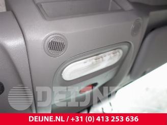 Renault Master Master III (MA/MB/MC/MD/MH/MF/MG/MH), Van, 2010 2.3 dCi 16V picture 28