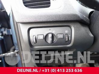 Volvo V-40 V40 (MV), Hatchback 5-drs, 2012 / 2019 1.6 D2 picture 21