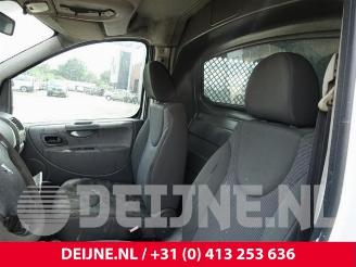 Peugeot Expert Expert (G9), Van, 2007 / 2016 2.0 HDi 120 picture 25