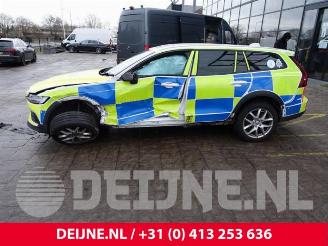 Volvo V-60 V60 Cross Country II (ZZ), Combi, 2018 2.0 B4 16V Mild Hybrid AWD picture 4